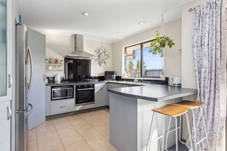 Photo of property in 9 Lark Place, Welcome Bay, Tauranga, 3112