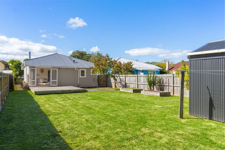 Photo of property in 15 Oman Street, Kaiti, Gisborne, 4010