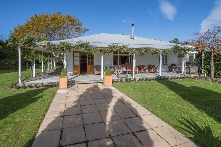 Photo of property in 277 Hororata Road, Hororata, Darfield, 7572