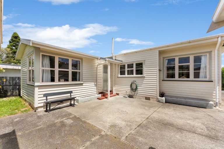 Photo of property in 63 Brightwater Terrace, Terrace End, Palmerston North, 4410