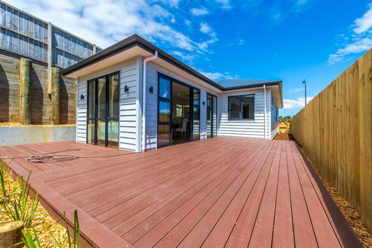 Photo of property in 144 Ninth View Avenue, Beachlands, Auckland, 2018
