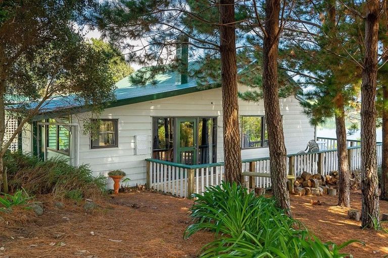 Photo of property in 35 Manning Street, Rawene, Kaikohe, 0473