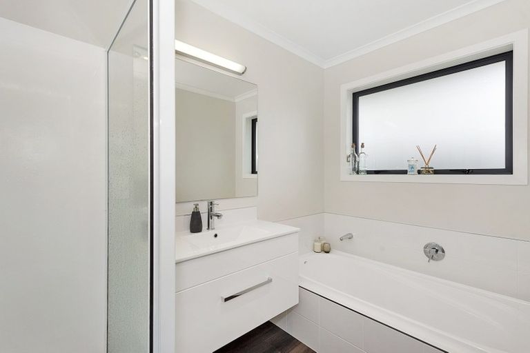 Photo of property in 15 Oolong Court, Huntington, Hamilton, 3210