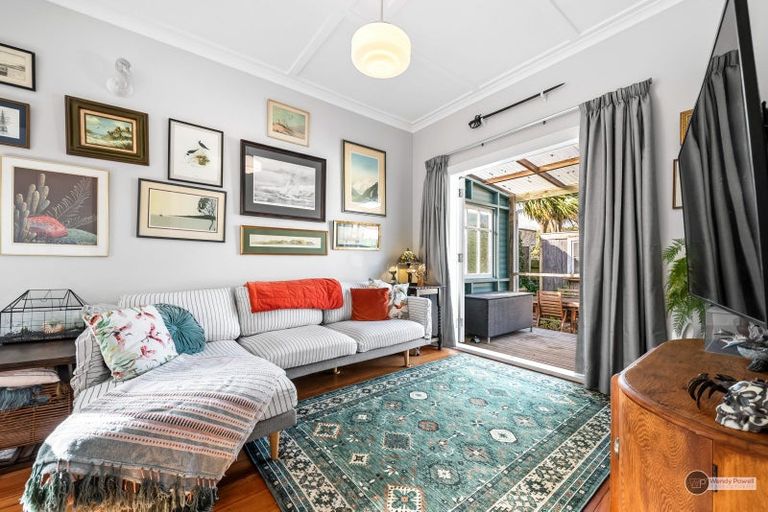 Photo of property in 24 Collins Street, Petone, Lower Hutt, 5012