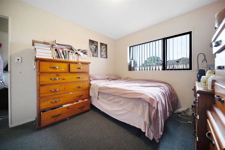 Photo of property in 33 Lachlan Place, Favona, Auckland, 2024