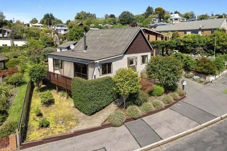 Photo of property in 97 Glenross Street, Glenross, Dunedin, 9011