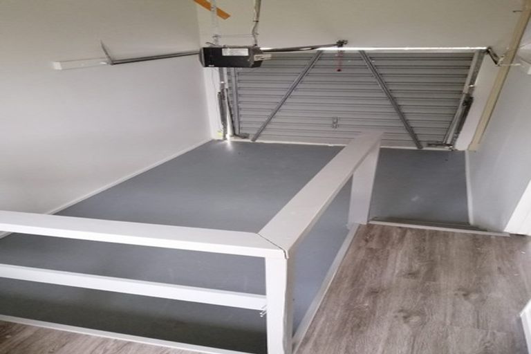 Photo of property in 33a Springs Road, Parakai, 0830