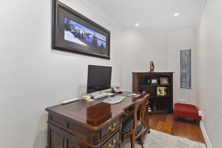 Photo of property in 1/177 Hurstmere Road, Takapuna, Auckland, 0622