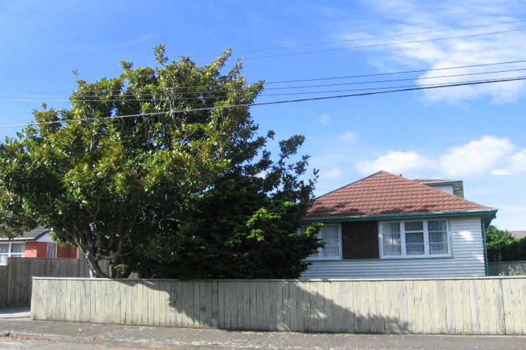 Photo of property in 21 Robertson Street, Elderslea, Upper Hutt, 5018