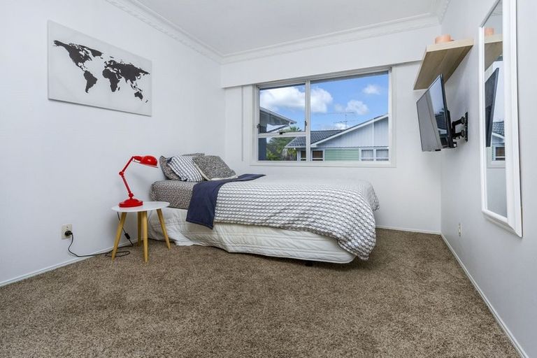 Photo of property in 42 Lynden Avenue, Hillcrest, Auckland, 0627