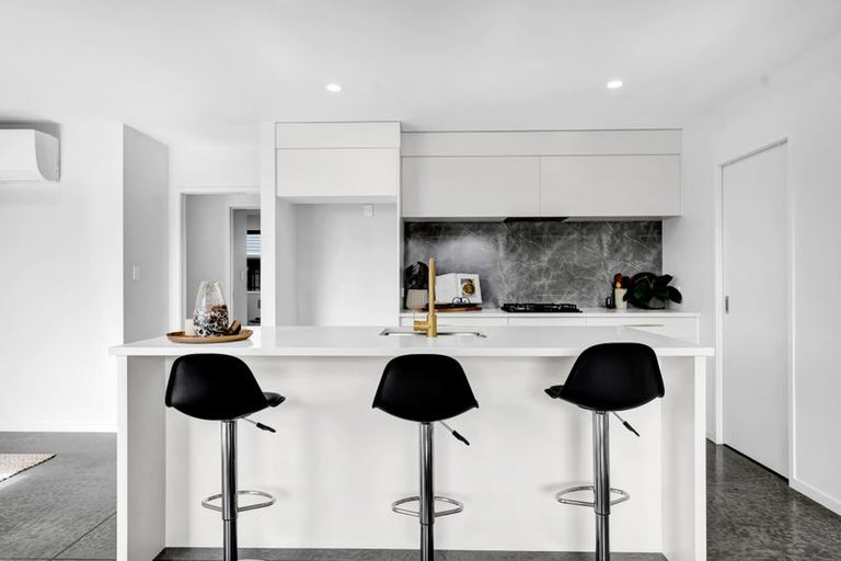 Photo of property in 9b James Drive, Bell Block, New Plymouth, 4312