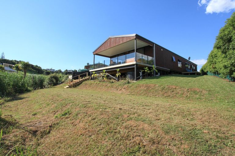 Photo of property in 18 Simon Road, Raglan, 3225