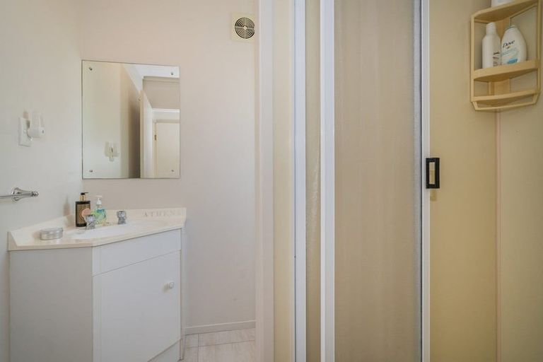 Photo of property in 72 Catherine Crescent, Whitianga, 3510