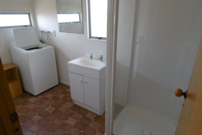 Photo of property in 2/72 Wainui Street, Riccarton, Christchurch, 8041