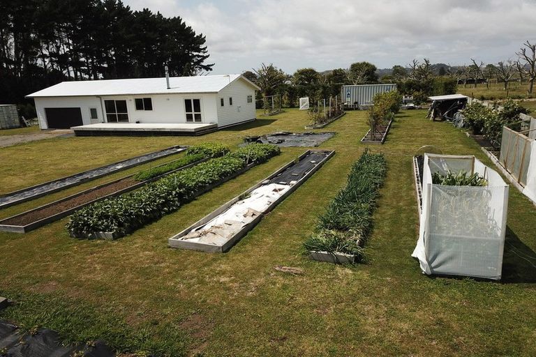 Photo of property in 636 Inland Road North, Onaero, Waitara, 4383