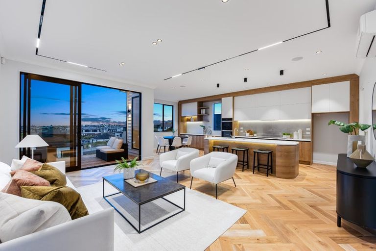 Photo of property in 54 Kumukumu Road, Long Bay, Auckland, 0630