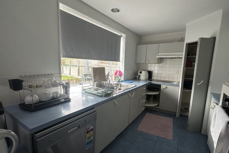 Photo of property in 2/11 Richard Avenue, Bucklands Beach, Auckland, 2014