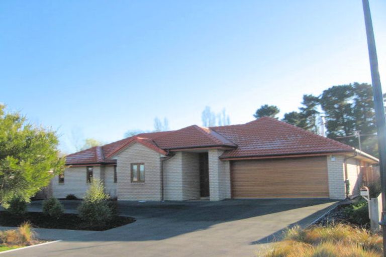 Photo of property in 25 Hemingway Place, Spencerville, Christchurch, 8083