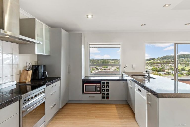 Photo of property in 14 Valley Heights Lane, Pukekohe, 2120