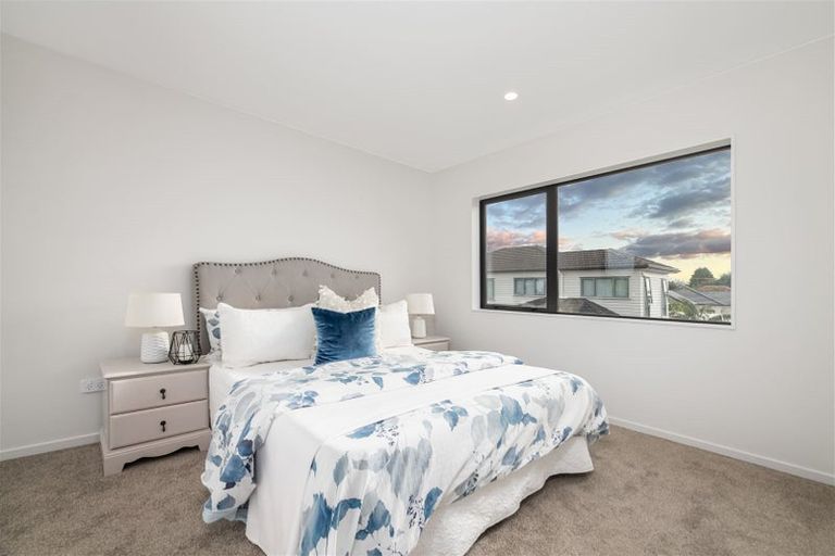 Photo of property in 9b Edwards Avenue, Henderson, Auckland, 0610