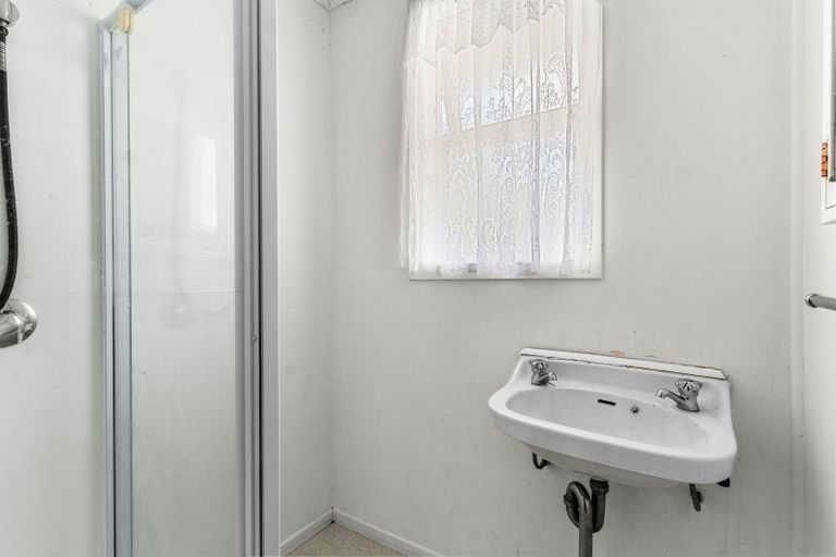 Photo of property in 64 Sherwood Road, Onerahi, Whangarei, 0110