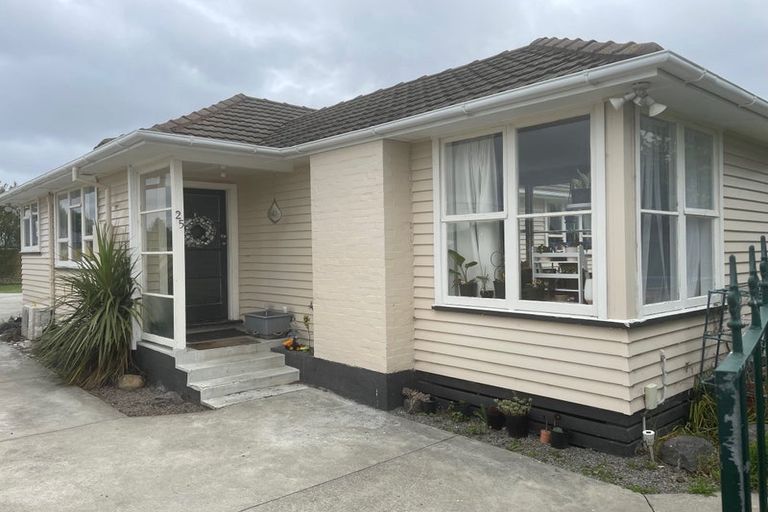 Photo of property in 25 Tuckers Road, Redwood, Christchurch, 8051