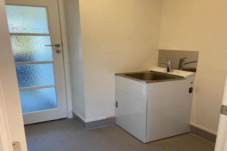 Photo of property in 3 Adriatic Avenue, Henderson, Auckland, 0612