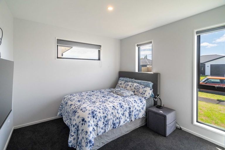 Photo of property in 17 Llew Summers Street, Belfast, Christchurch, 8051