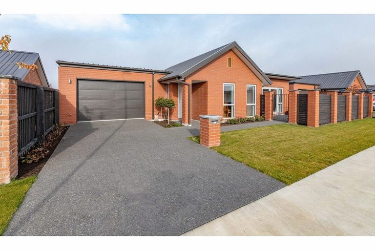 Photo of property in 9 Salisbury Avenue, Rangiora, 7400