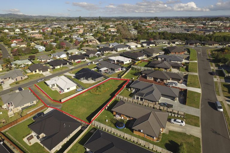 Photo of property in 27 Fairfax Crescent, Pyes Pa, Tauranga, 3112