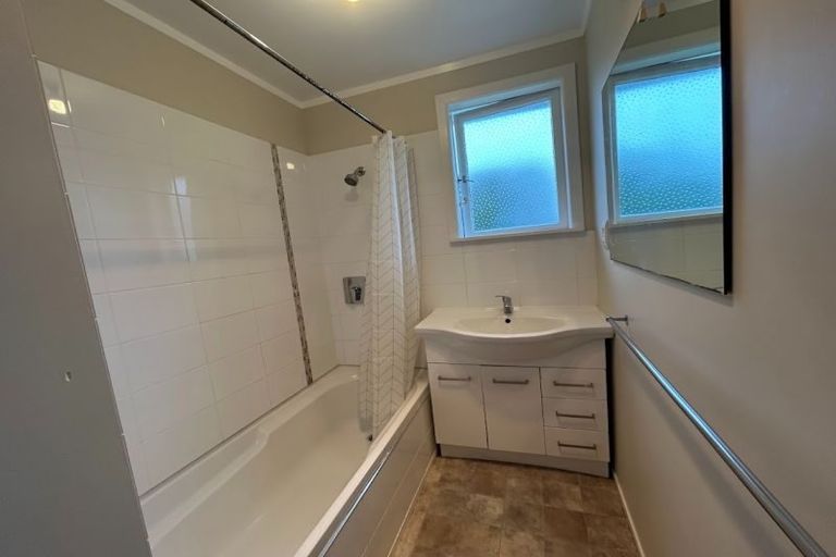 Photo of property in 2 Boon Street, Manurewa, Auckland, 2102