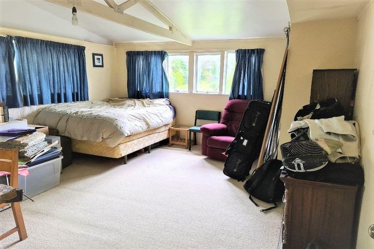 Photo of property in 49 Ayton Drive, Totara Vale, Auckland, 0629