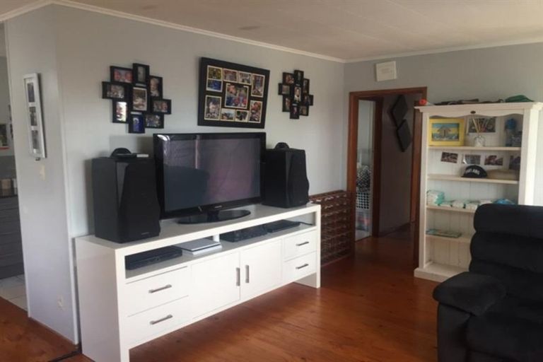 Photo of property in 7 Ennis Avenue, Pakuranga Heights, Auckland, 2010