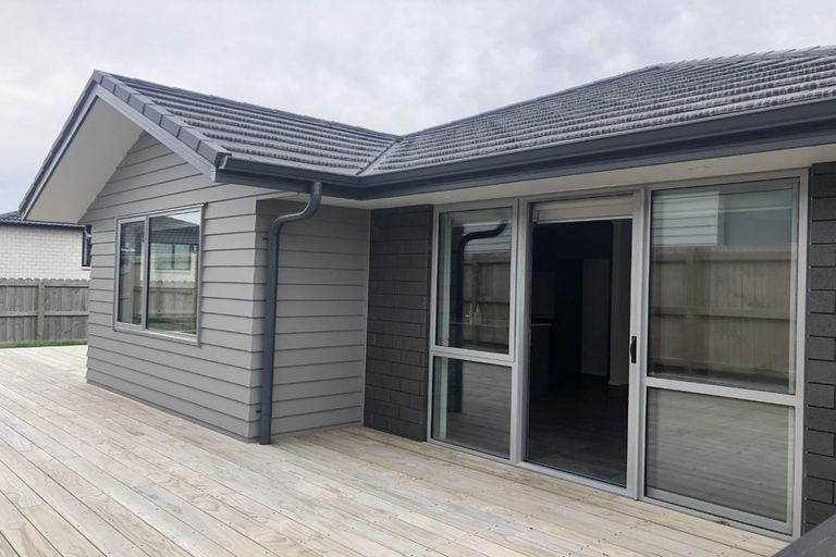 Photo of property in 7 Verdot Close, Kumeu, 0810