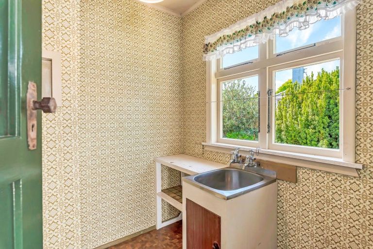 Photo of property in 27 Read Street, Levin, 5510