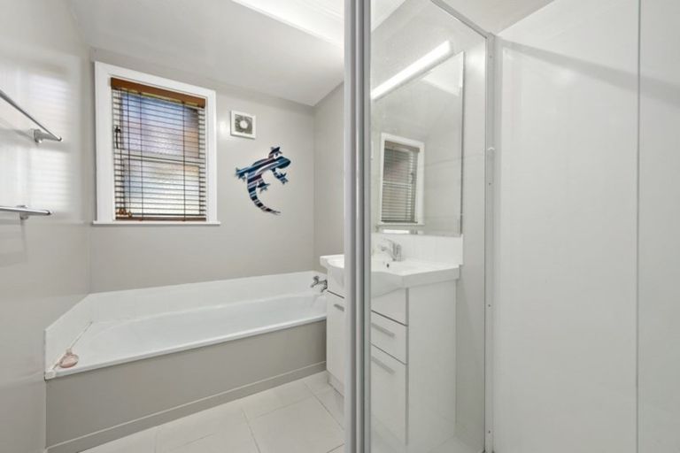 Photo of property in 6 Cecil Street, Clouston Park, Upper Hutt, 5018