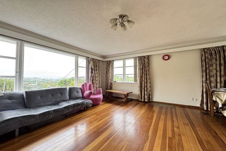 Photo of property in 29 Hollies Crescent, Johnsonville, Wellington, 6037