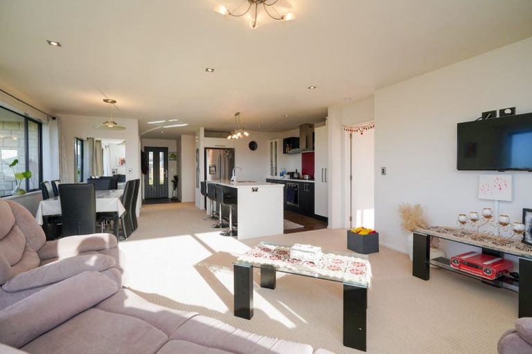 Photo of property in 28 Majestic Chance, Seaward Bush, Invercargill, 9812