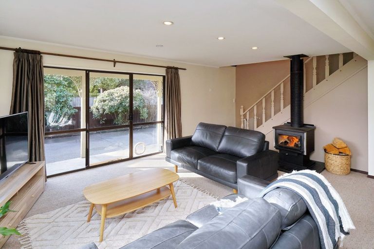 Photo of property in 145 Royal Park Drive, Parklands, Christchurch, 8083