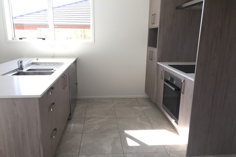 Photo of property in 87 Bert Wall Drive, Omokoroa, 3114