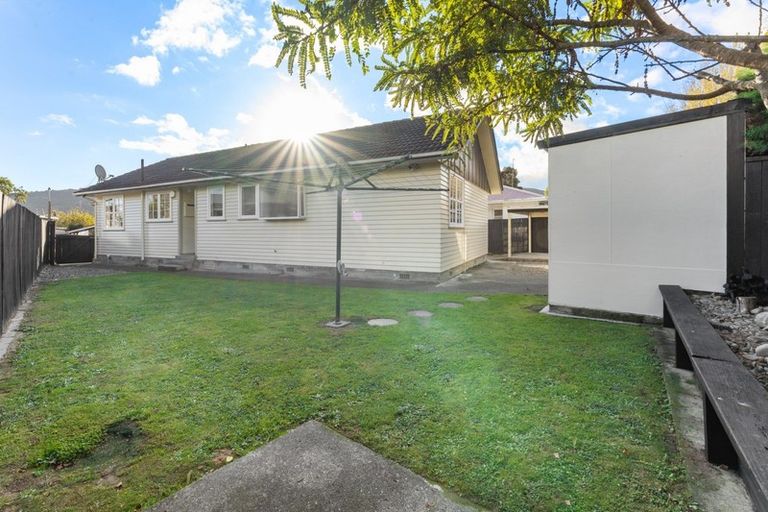 Photo of property in 54 Brightwater Crescent, Totara Park, Upper Hutt, 5018