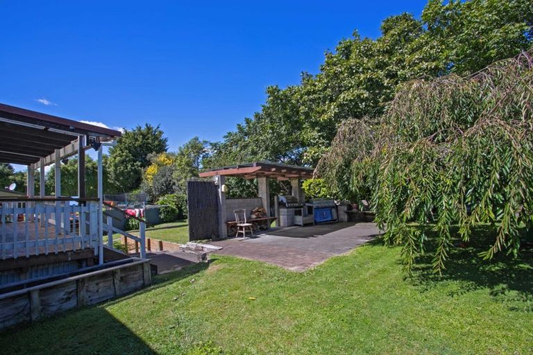 Photo of property in 44 Lee Street, Te Puke, 3119