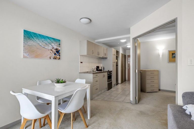 Photo of property in Anchorage Apartments, 221/36 Victoria Road, Mount Maunganui, 3116