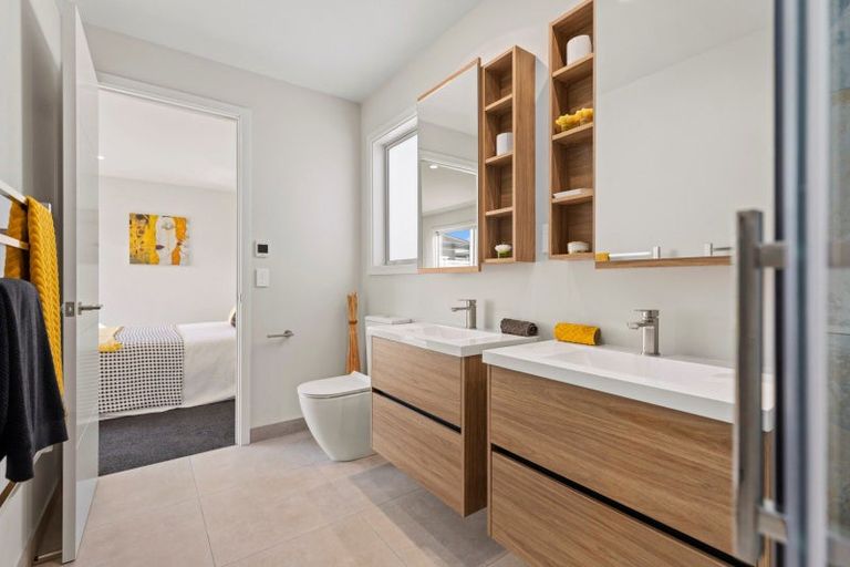 Photo of property in 8 Montiicola Drive, Papamoa Beach, Papamoa, 3118