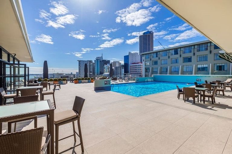 Photo of property in Guardian Apartments, 324/105 Queen Street, Auckland Central, Auckland, 1010