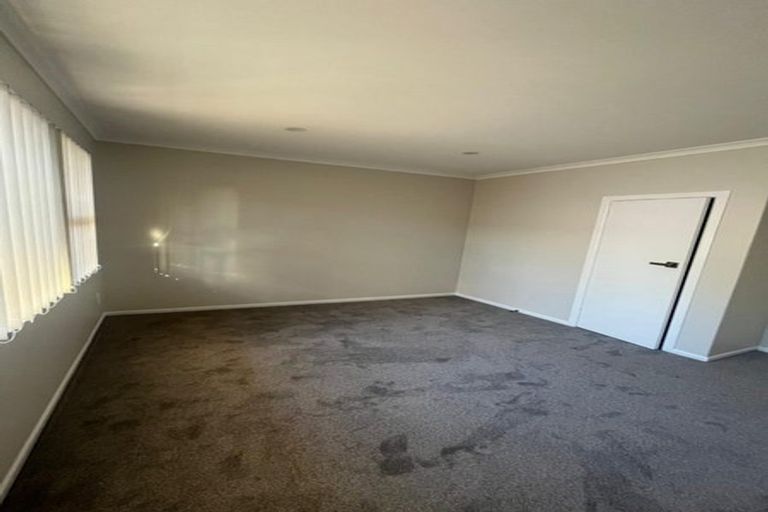 Photo of property in 1/37 Buckingham Crescent, Manukau, Auckland, 2025