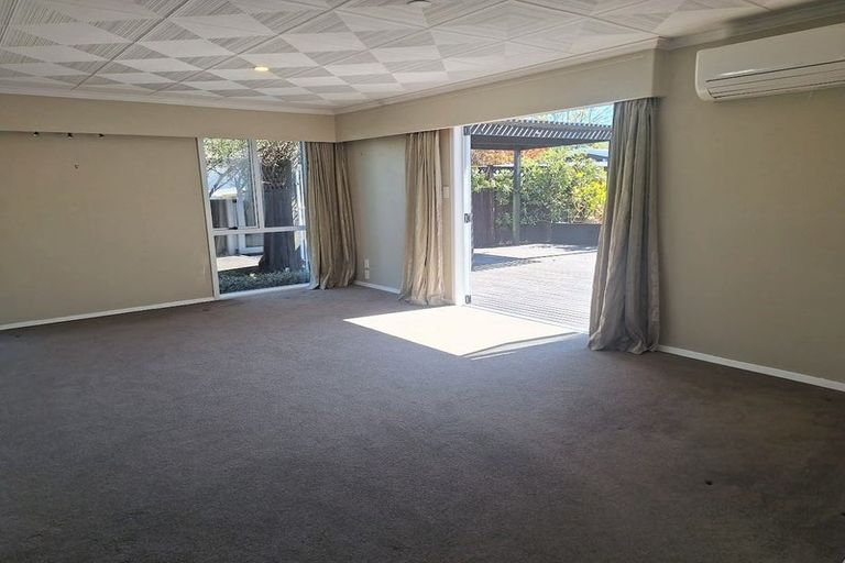 Photo of property in 18 Craig Grove, Elderslea, Upper Hutt, 5018