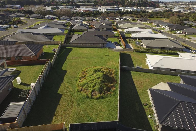 Photo of property in 27 Fairfax Crescent, Pyes Pa, Tauranga, 3112