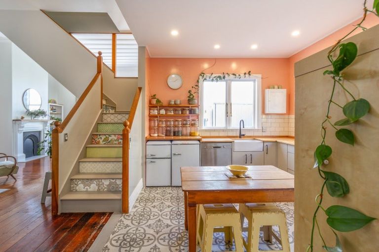 Photo of property in 9 Simla Terrace, Hospital Hill, Napier, 4110