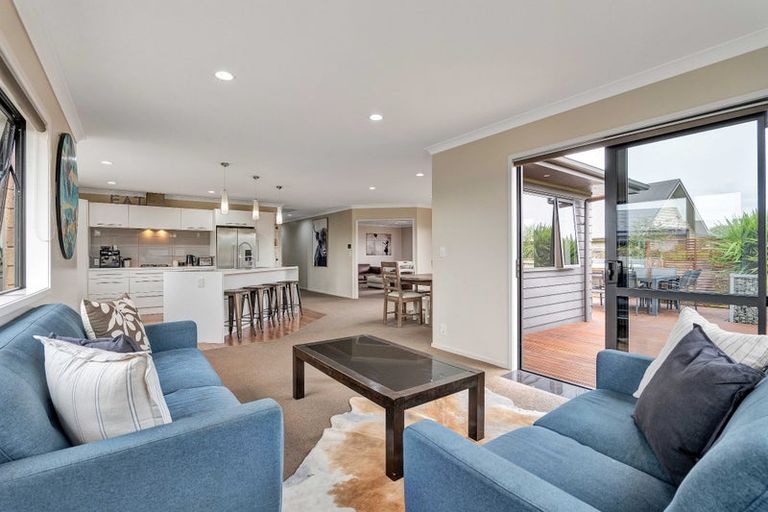 Photo of property in 4 Larlin Drive, Hawera, 4675